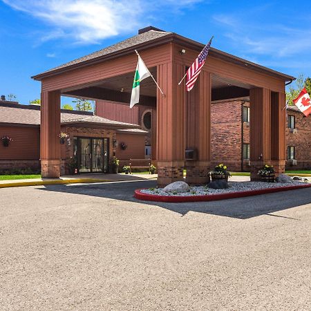 Quality Inn Petoskey-Harbor Springs Екстер'єр фото
