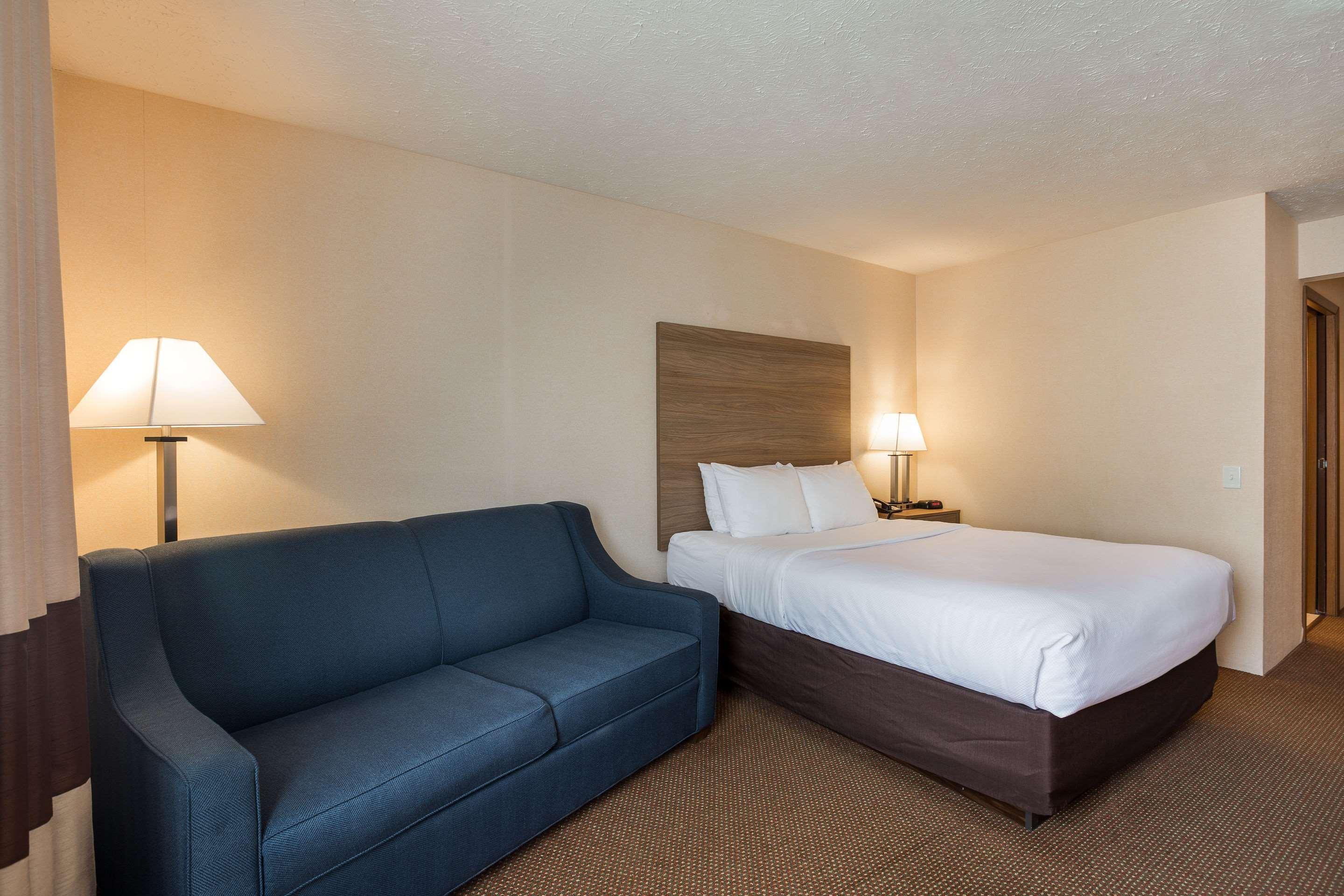 Quality Inn Petoskey-Harbor Springs Екстер'єр фото