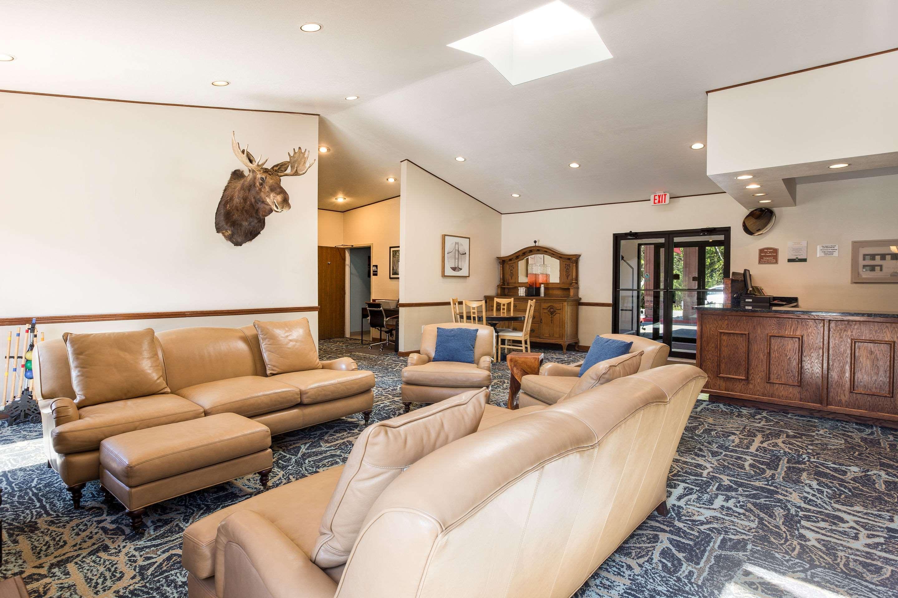 Quality Inn Petoskey-Harbor Springs Екстер'єр фото
