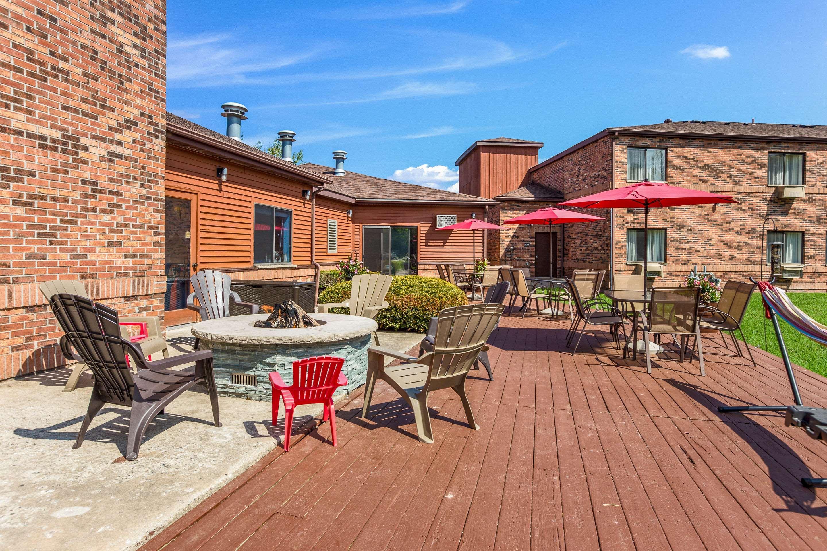 Quality Inn Petoskey-Harbor Springs Екстер'єр фото