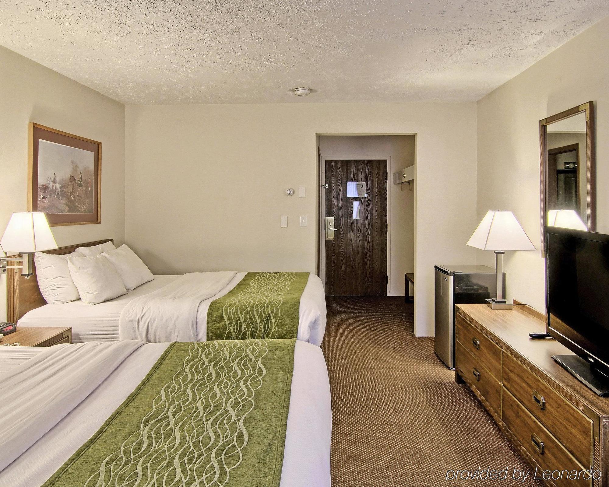 Quality Inn Petoskey-Harbor Springs Екстер'єр фото